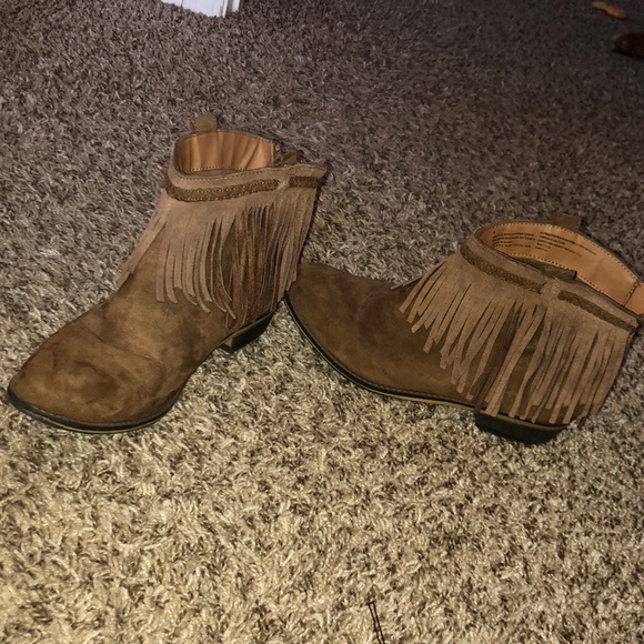 Shoes | Womens Fringe Booties Size 7 